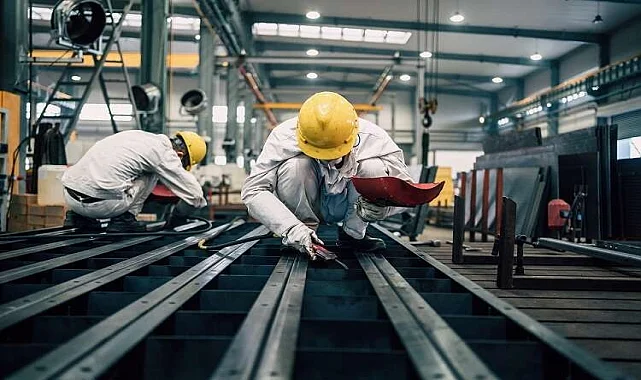 Çat Eski Eşya Atımı